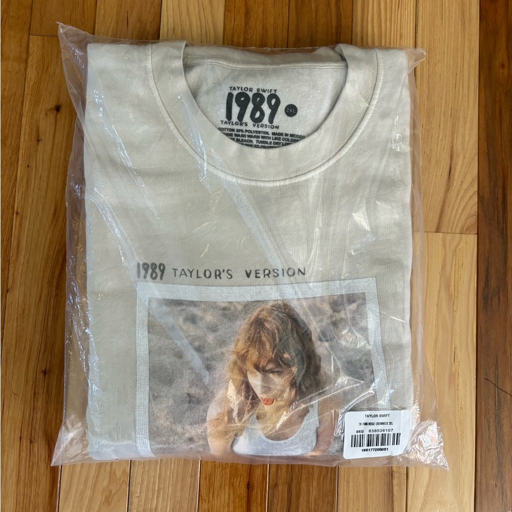 Brand New 1989 Taylor’s version beige crewneck.